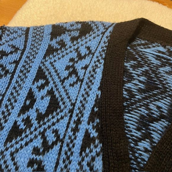 Womens Blue Black Aztec Tribal Pattern Knit Cardigan Sweater Pockets Sz LG/XL - Picture 5 of 10
